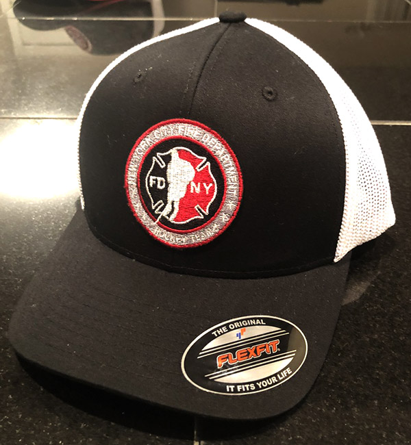 Hockey BLACK/WHITE Trucker Hat